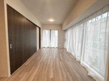 THE CROSS CITY TOWER リビング