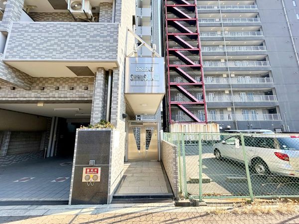 エスリード新大阪第3 エントランス