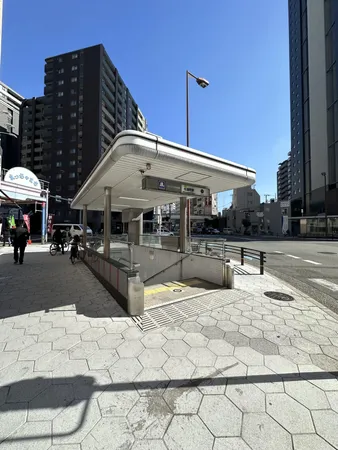 徒歩1分。
