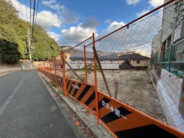 山手町3丁目 土地 前面道路含む外観