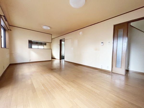 千里山東一丁目 戸建 リビング