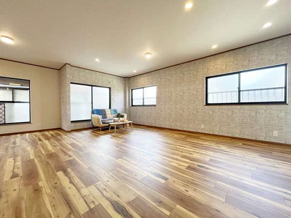 内本町3丁目 戸建 リビング