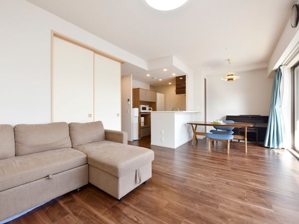 ウエリス吹田山手町 ウエスト リビング