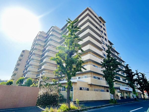 緑地公園プライムハイツ 外観