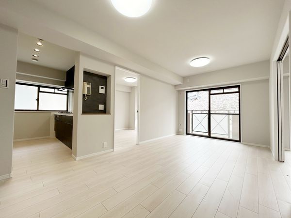 セントラル千里山東 リビング