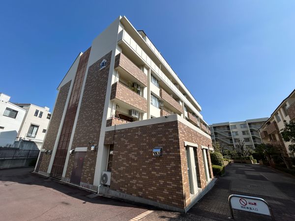 エステ南千里A棟 外観 エステ南千里A棟 外観