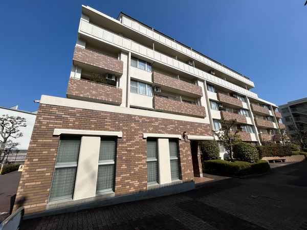 エステ南千里A棟 外観 エステ南千里A棟 外観
