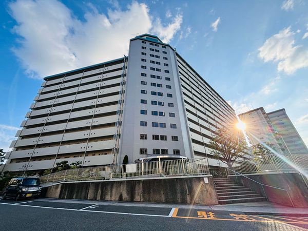千里山田BC住宅 A5棟 外観 千里山田BC住宅 A5棟 外観