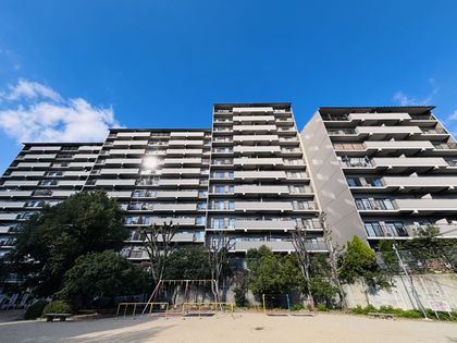 近鉄緑地公園グランドハイツ 外観