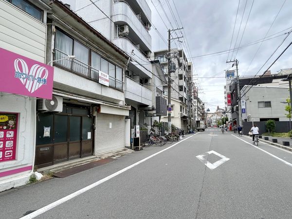 大阪市北区長柄西1丁目 前面道路含む外観