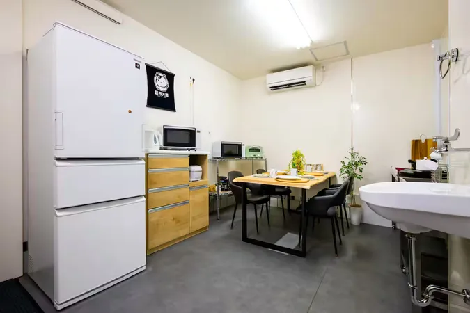 調理器具、冷蔵庫、IH、電子レンジ、電気ケトル、シュレッダー等完備