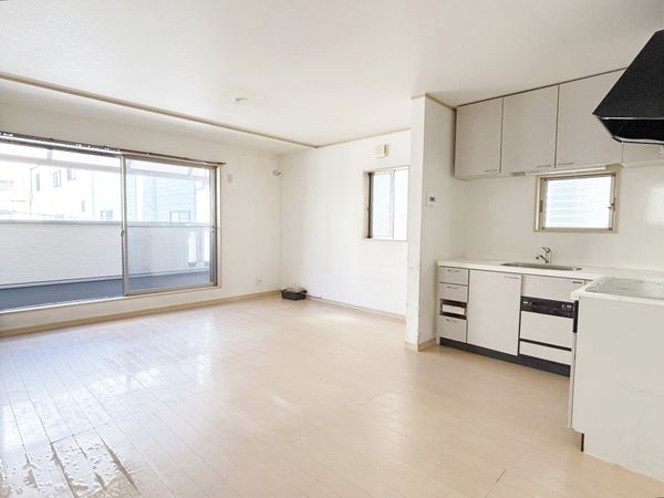淀川区三津屋北1丁目 戸建 リビング 淀川区三津屋北1丁目 戸建 リビング