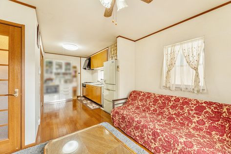 北区本庄東1丁目 リビング