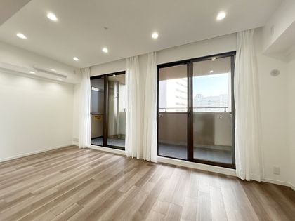 ローレルコート西本町 リビング