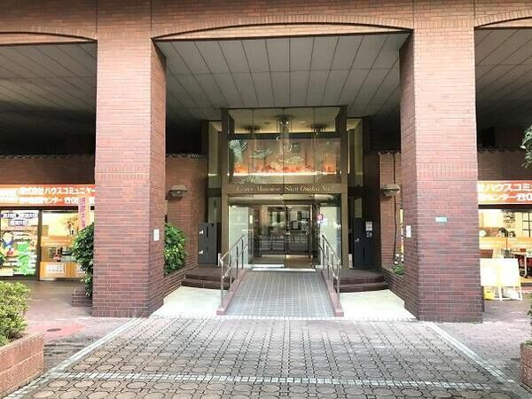 ライオンズマンション新大阪第3 エントランス