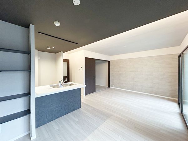 ヴィルヌーブ東三国 リビング