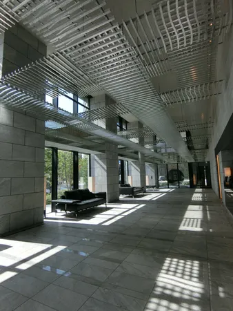 エントランスホール