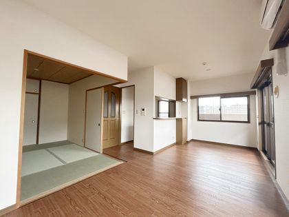 ファミール天神橋グリーンアベニュー リビング