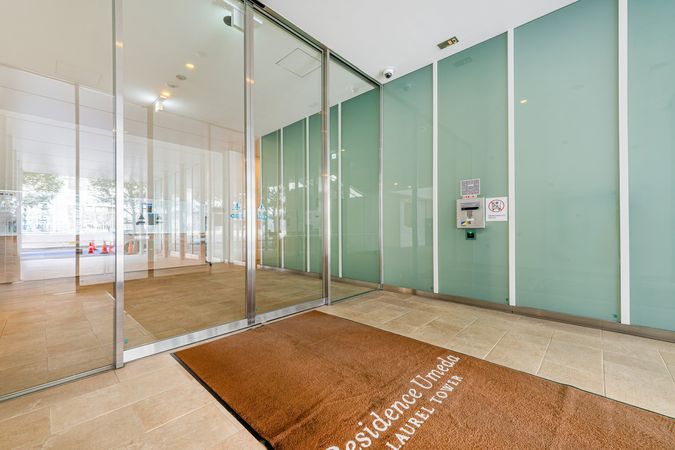 レジデンス梅田ローレルタワー エントランス レジデンス梅田ローレルタワー エントランス