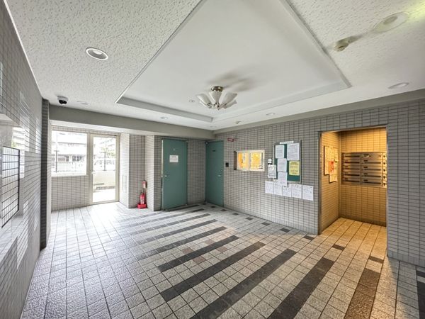 ユニ・アルス新大阪ウエスト エントランス エントランス