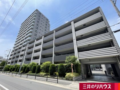 ライオンズ三国 外観