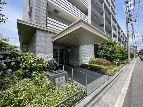 ライオンズ三国 エントランス