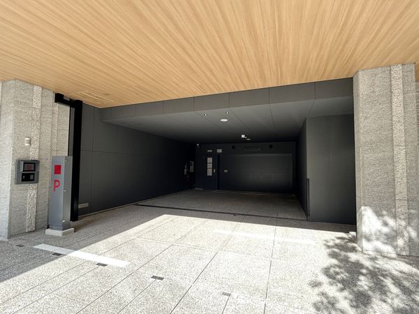 ザ・パークハウス大阪梅田タワー 駐車場