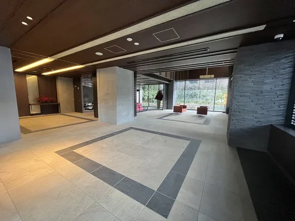 エントランスホール