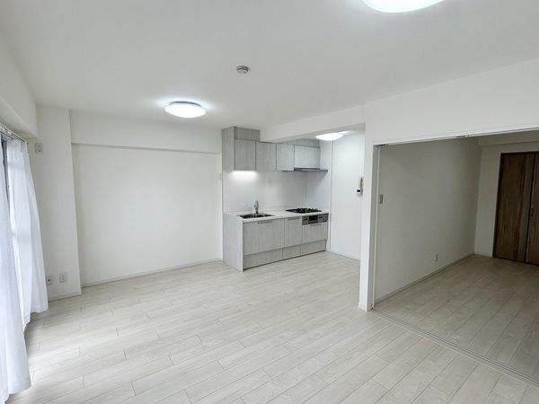 トーカンマンション東梅田 リビング