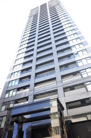 4線利用可能な立地。 総戸数３３７戸３０階建のタワーマンション。