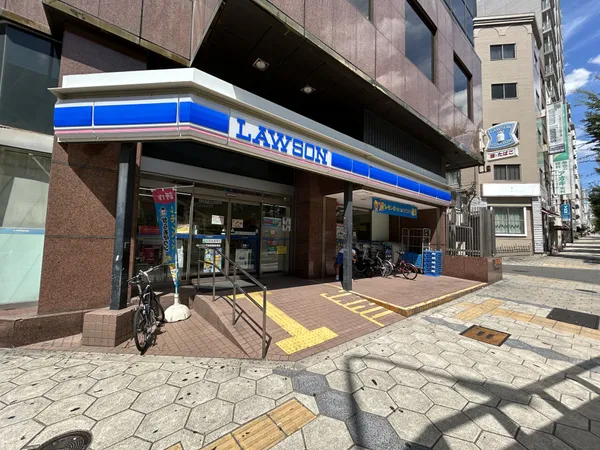 徒歩2分。
