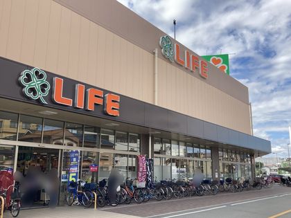 ライフ東淡路店（約610ｍ）