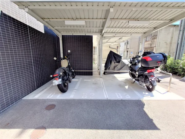 バイク置き場