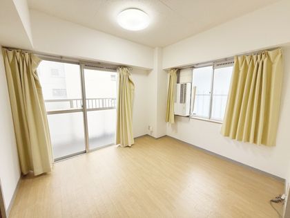 与力町スカイハイツ リビング
