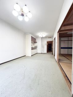 コープ野村扇町 リビング
