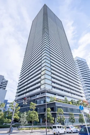 平成29年10月建築、総戸数894戸の免震構造タワーレジデンス