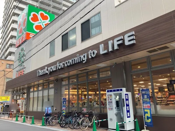 徒歩5分。