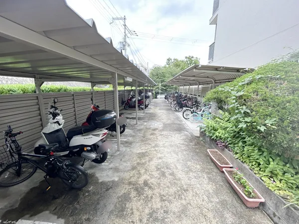 バイク置場