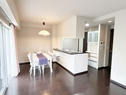 ours 室内