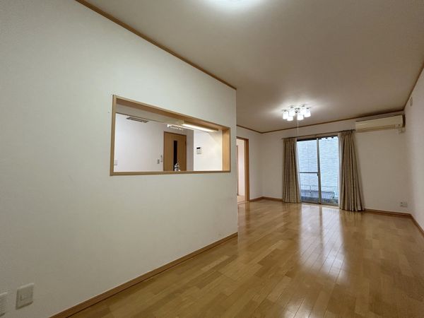 鶴見区横堤2丁目 戸建 リビング リビング