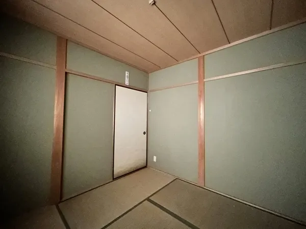 【和室（西）】1階にある約4.5帖の和室です。