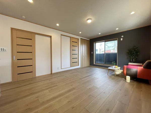 【リビング】LDKは約16.0帖あります。※写真中の家具・家電は売買価格に含まれません。