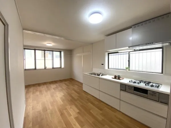 【リビング】※写真中の家具・家電は売買価格に含まれません。