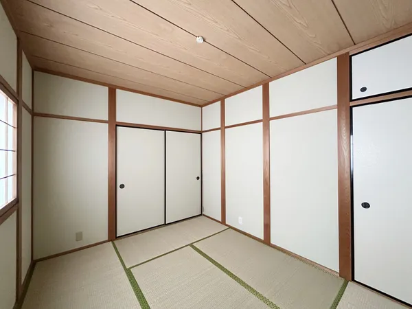 【和室（約5.2帖）】