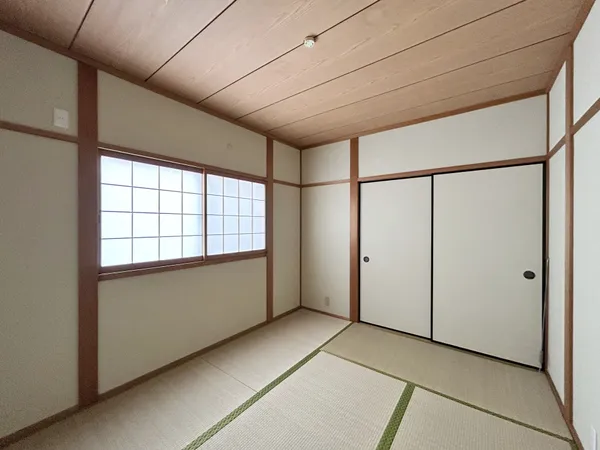 【和室（約5.2帖）】