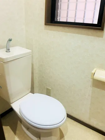 1階のトイレになります。