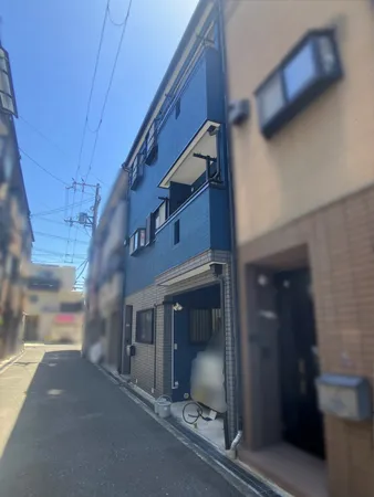 前面道路含む外観