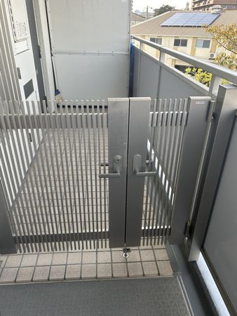 ファミールハイツ城東 B棟 玄関 玄関