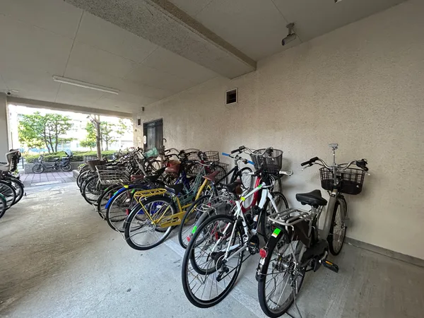 【駐輪場】駐輪場スペース。