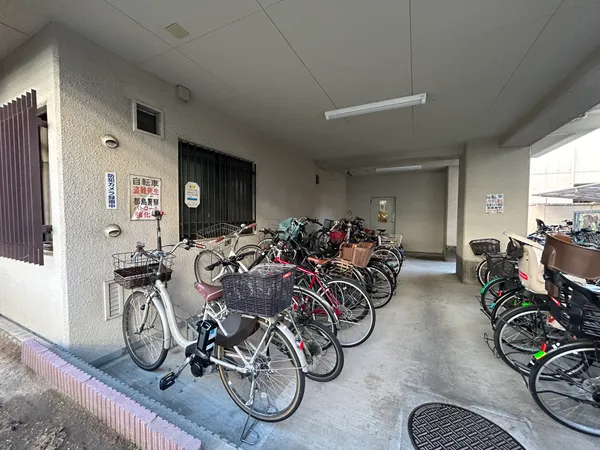 【駐輪場】駐輪場スペース。